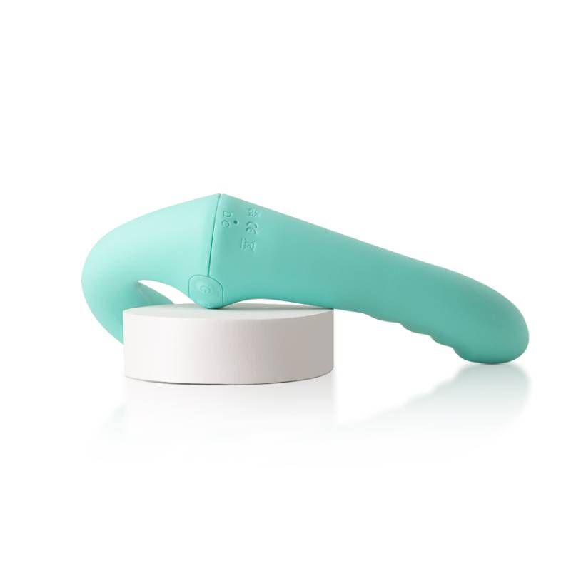 VibraTwin Rechargeable Come Hither Strapless Strap On with Remote image 3
