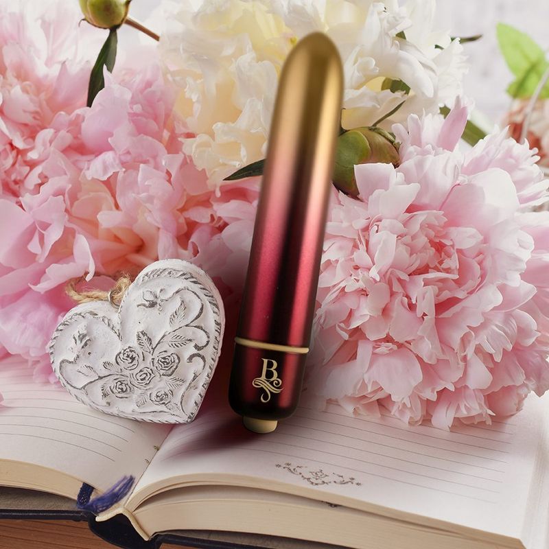 Boudoir Debutante Bullet image 2